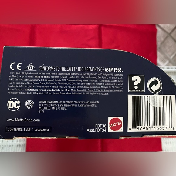 NWOT Mattel Wonder Woman Diana Prince - Picture 4 of 4